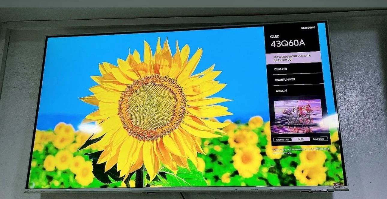 Samsung 43 Smart QLED 4K HDR (Q60A) 2021