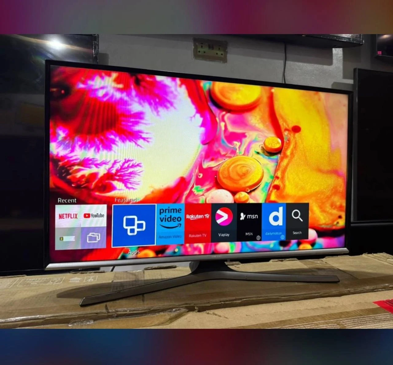 SAMSUNG  32'' Smart Full HD Television